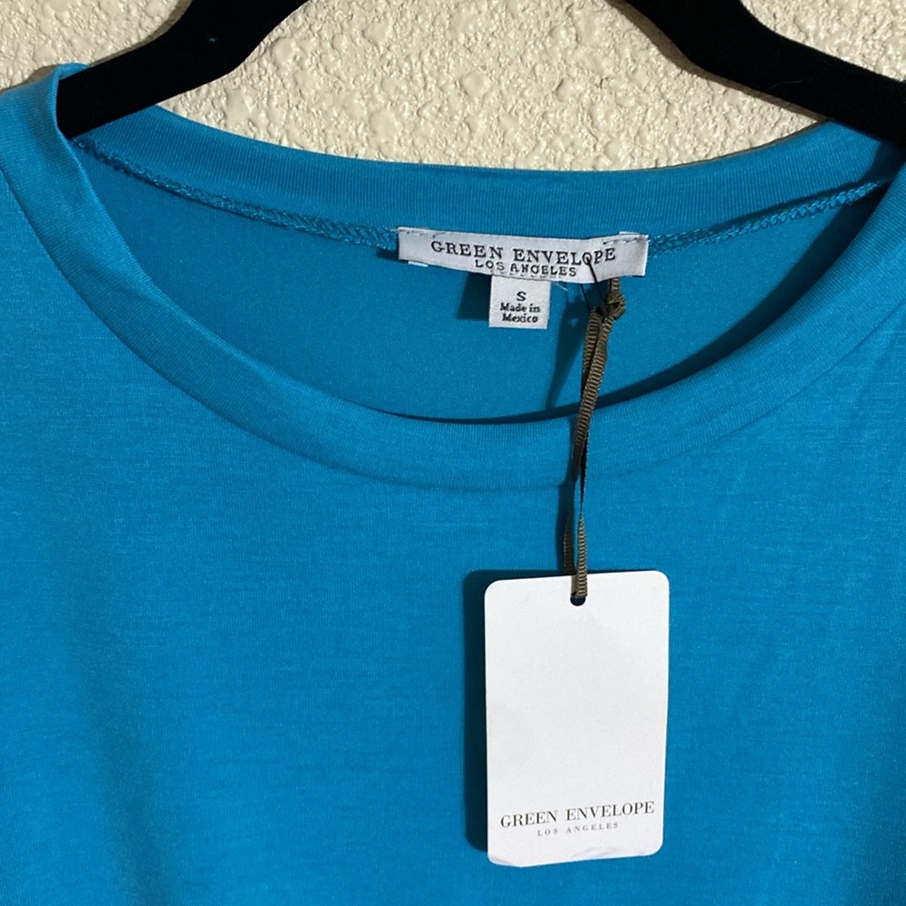 NWT Green Envelope Turquoise T-shirt Size S - Picture 4 of 8
